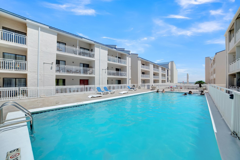 Sport & Beauty 4, Sugar Beach 312, Baldwin