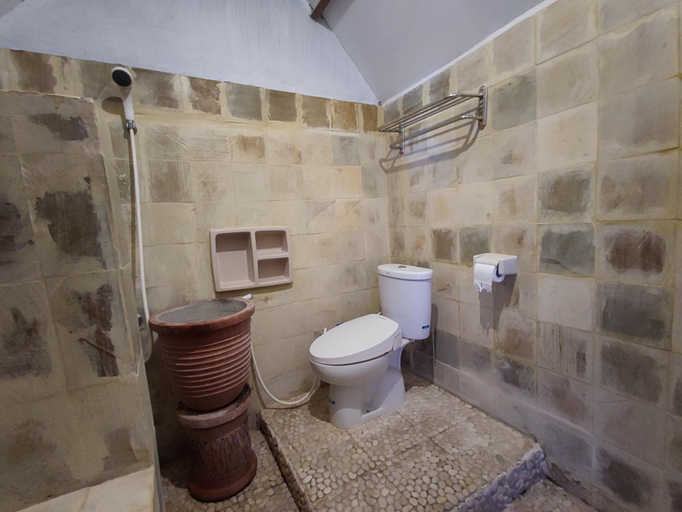 Bathroom, Villa Joglo Paris Yogyakarta, Bantul
