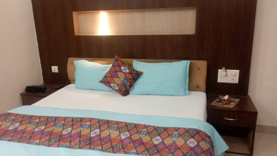 Bedroom 2, HOTEL AD ATITHI DWAAR ROBERTSGANJ , Sonbhadra