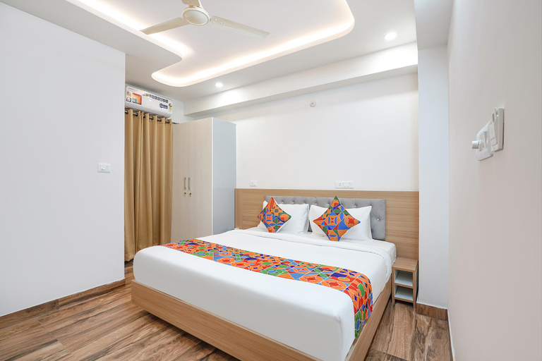 Bedroom 3, FabHotel Vasatiya & Suites, Bangalore