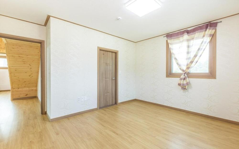 Others 4, Hongcheon Oz Pension, Chuncheon