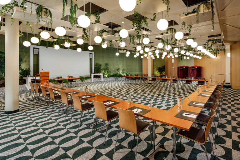 Business Facilities 5, ALPHA by Fassbind, Lausanne