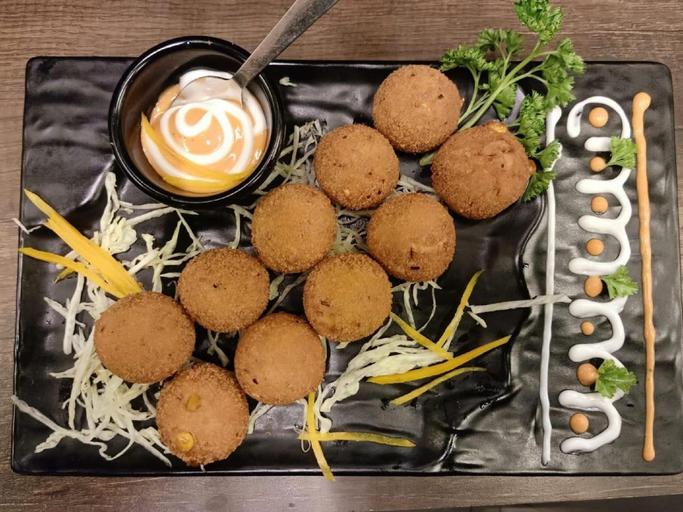 Food & Drinks 4, The Havelock By EliteKeys, Indore