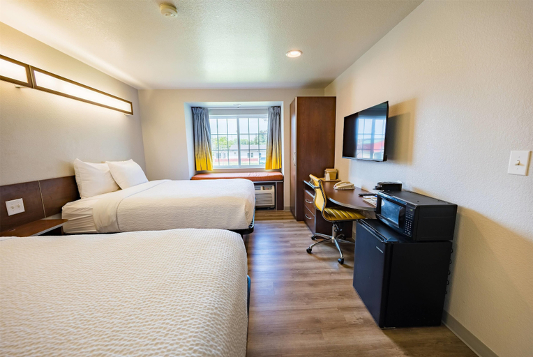 Bedroom 3, Microtel Inn & Suites by Wyndham Cheyenne, Laramie