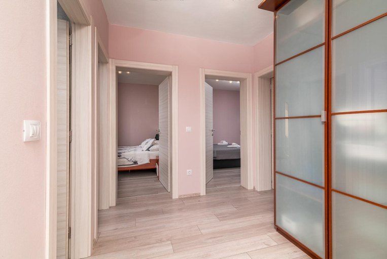 Bedroom, Family-friendly apartments with swimming pool Pula - 21314, Pula