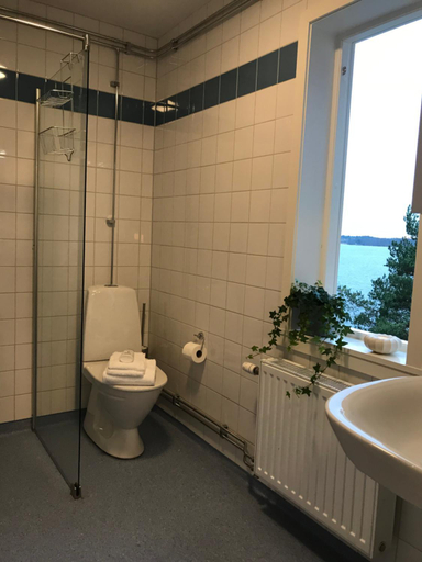 Bathroom 2, Sjovillan B&B, Vaxholm