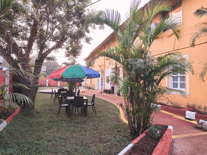 Others 5, HOTEL SATKAR, Satara
