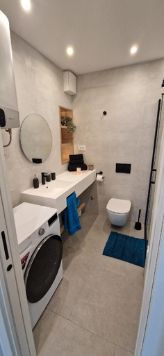 Bathroom 2, Urban Oasis - private fenced garden with BBQ area, Rijeka