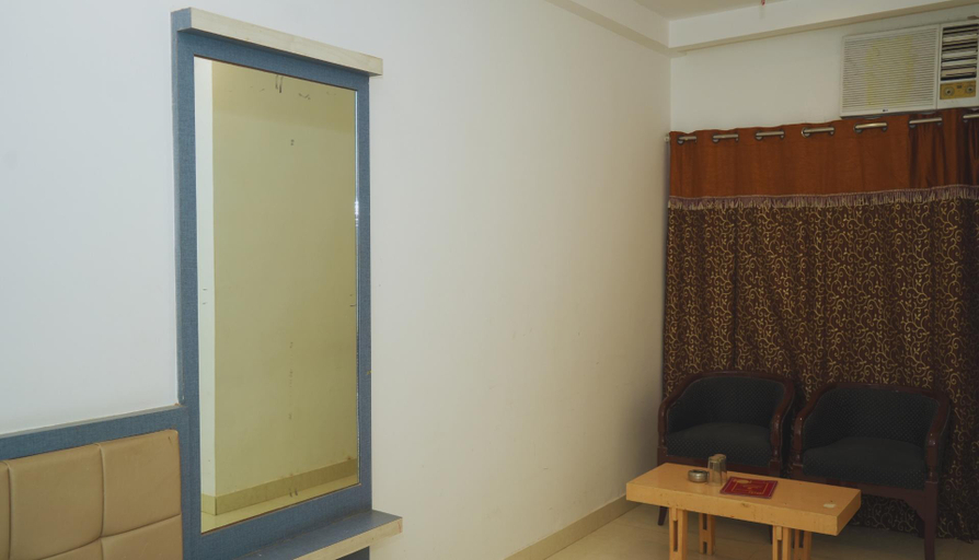 Others 5, Hotel MM Continental, Varanasi