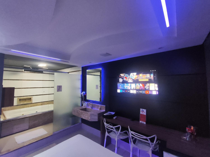 Others 4, Top Motel, São Paulo