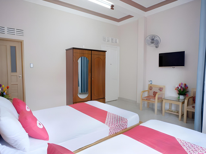 Bedroom 3, Episode 11 Hostel Sukhumvit, Wattana