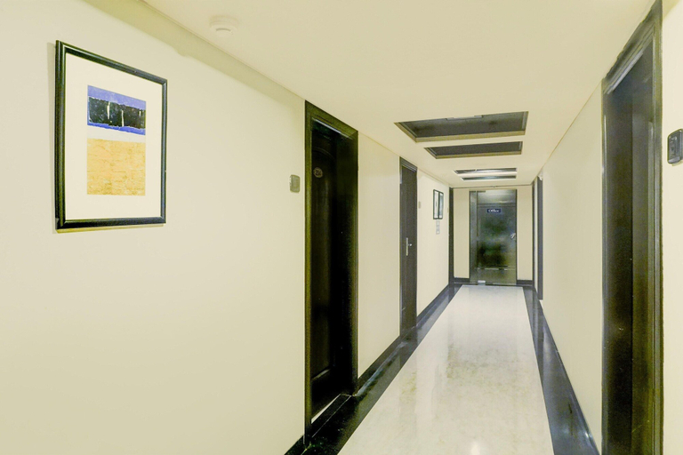 Interior 2, Deluxe JM Road Krishna Presidency, Pune
