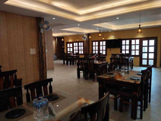 Food & Drinks 1, RS INN, Varanasi