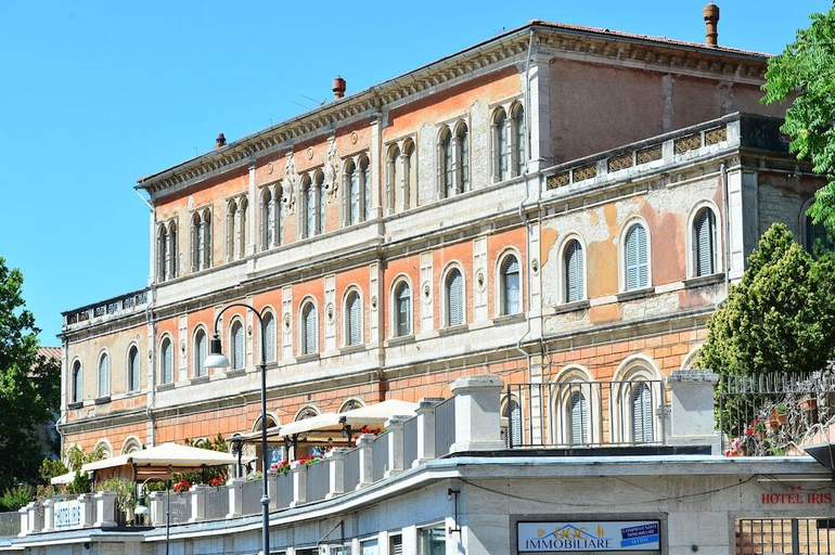 Others 4, Hotel Iris, Perugia