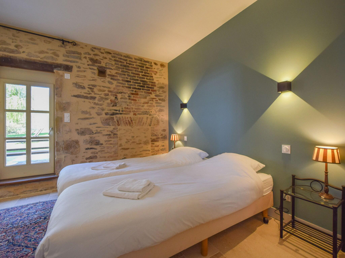 Bedroom 2, Vineyards and Valleys A French Hide-In, Dordogne