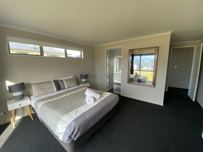 Bedroom 2, Southholm, Mackenzie