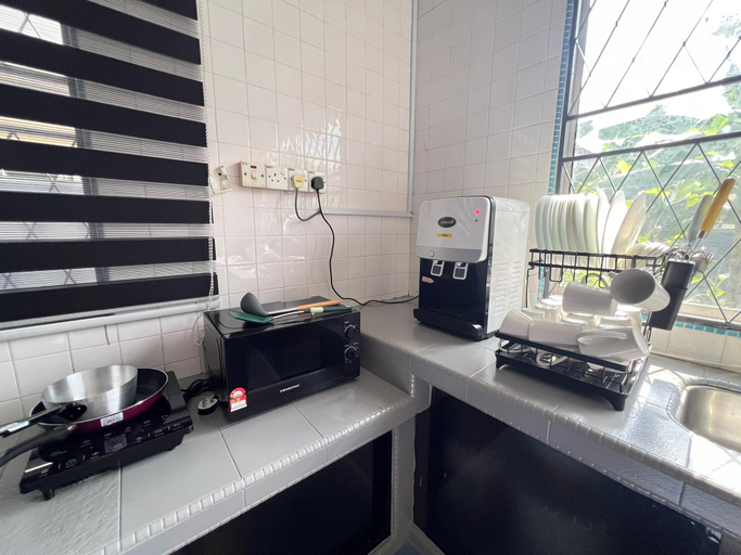 Others 4, TcVila4 18PAX 5BR 3Min to TelukCempedak Beach, Kuantan