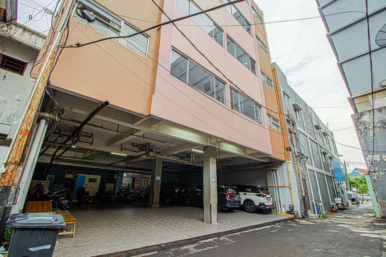Exterior & Views 5, Griya Mitra Kost, West Jakarta