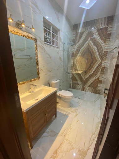 Bathroom 3, Canadian Inn G-13, Islamabad