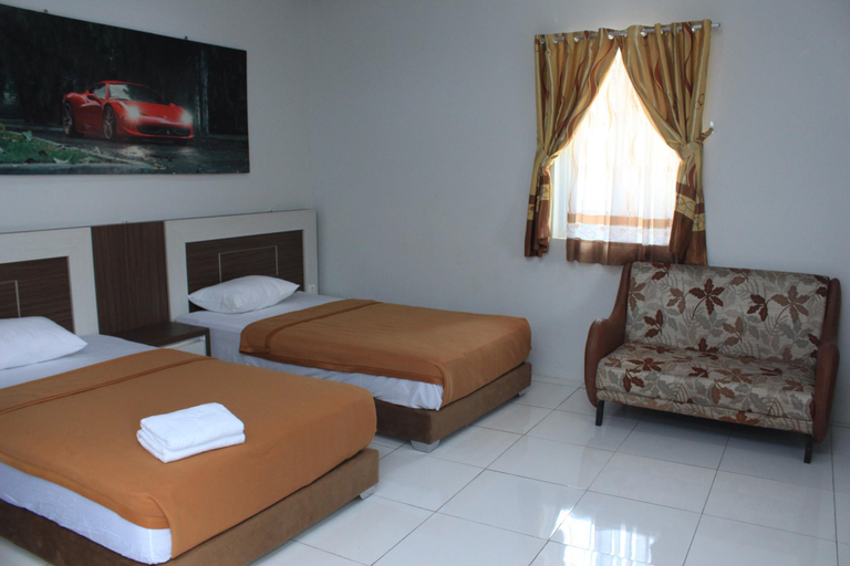Bedroom 2, Shanrilla Hotel, Tasikmalaya