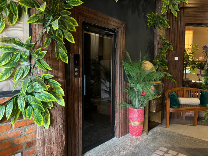 Others 2, Shalom Suites & Spa, Penampang