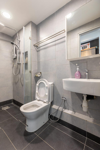 Bathroom 3, HayBay Jesselton Quay Deluxe Seaview Suite, Kota Kinabalu