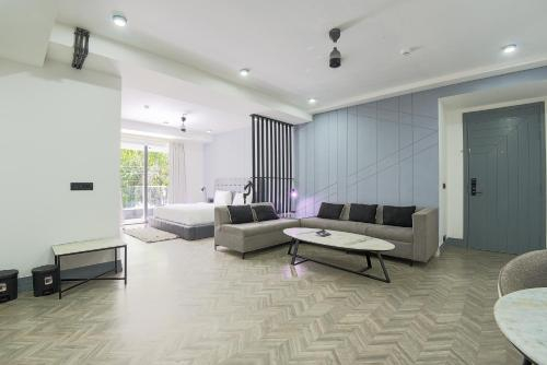 Others 3, BedChambers Serviced Apartments, MG Road, Gurgaon
