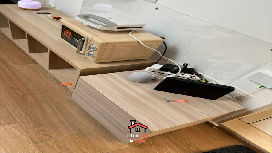 Others 5, Guest Space Dante bnb - Bari center , Fast wi-fi -, Bari