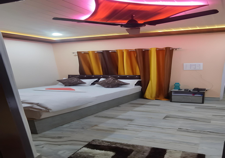 Others 5, Shree Guest House, Varanasi