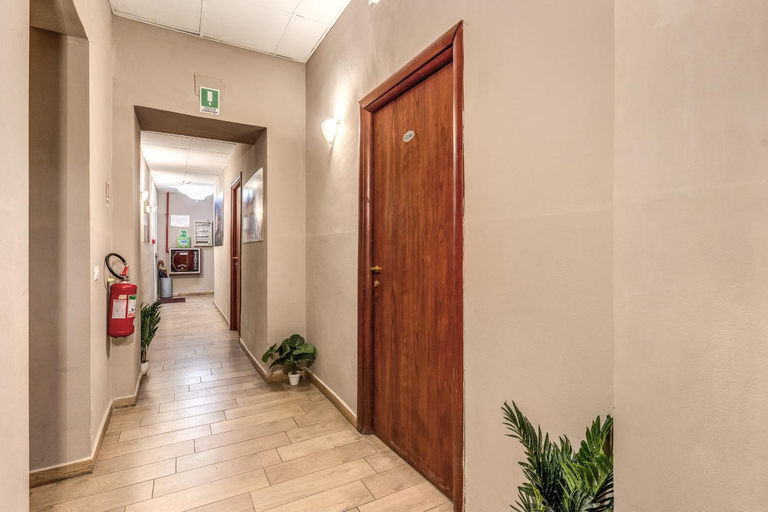 Others 4, Hotel Principe, Rome