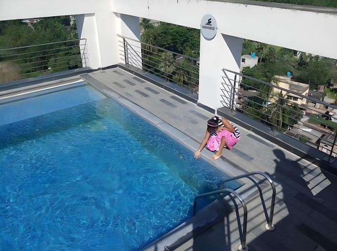 Sport & Beauty 2, Xanadu Studio Apartment# 902, North 24 Parganas