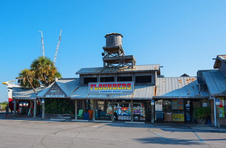 Exterior & Views 2, Baywatch C10, Escambia