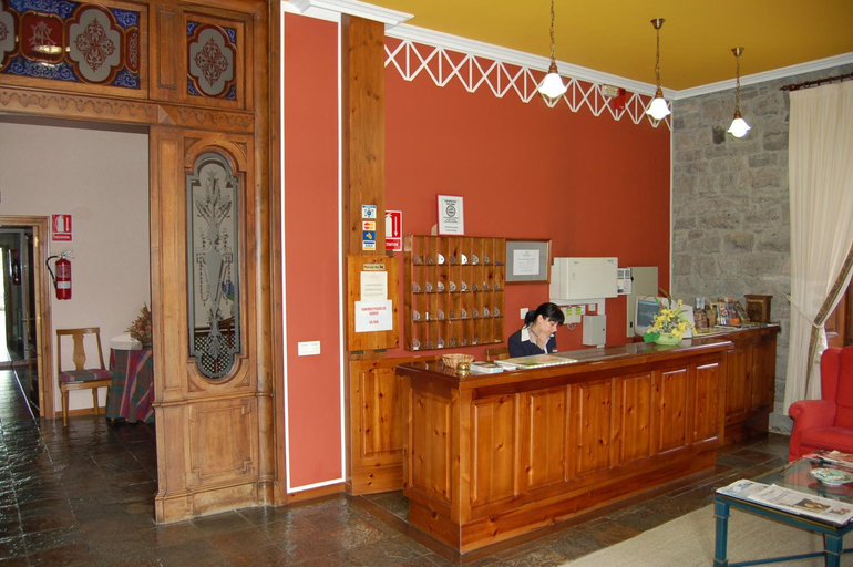 Public Area, Puente Romano, Asturias