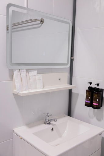 Bathroom 4, COZY STAY INN, Khlong Toey