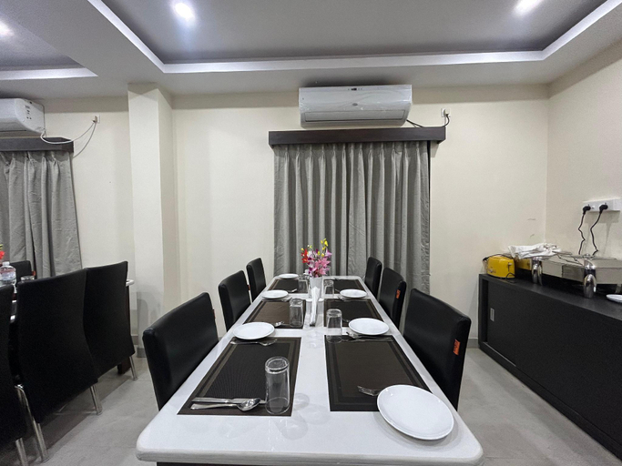 Food & Drinks, HOTEL SUNBAY, Puri