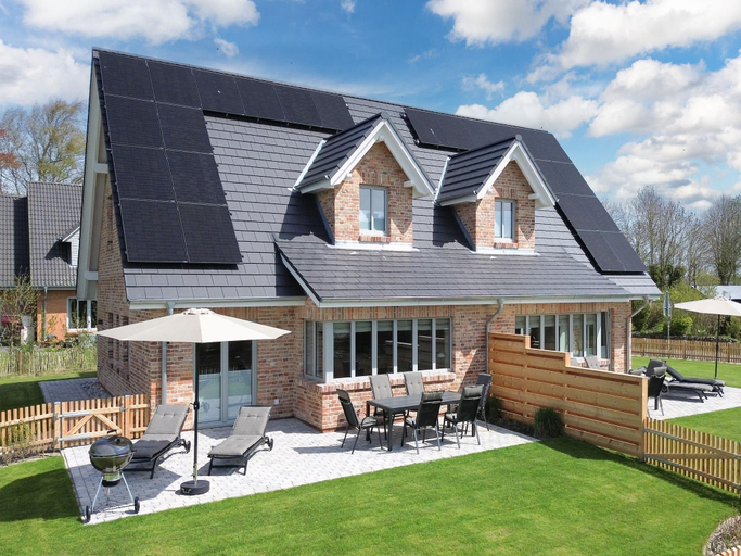 Exterior & Views 1, Moderne Doppelhaushalfte in Niebull, Nordfriesland