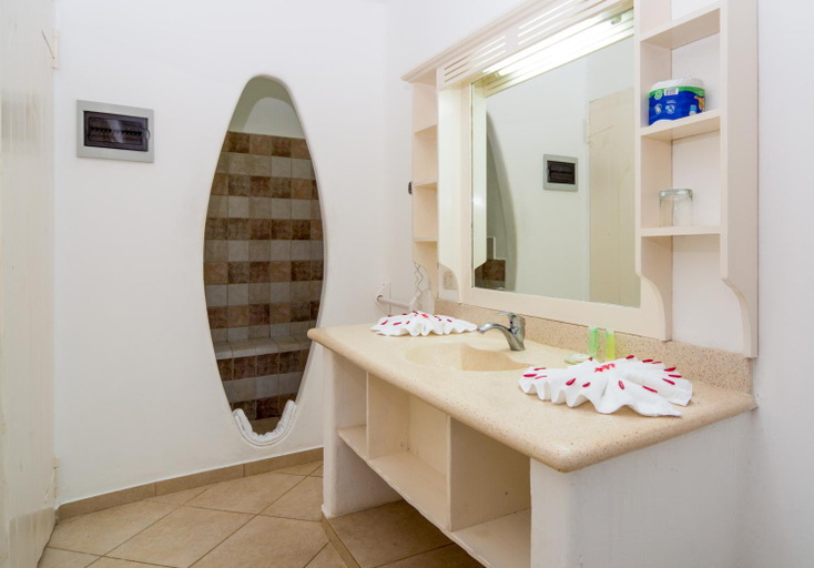 Bathroom 5, Albachiara Hotel - Las Terrenas, Las Terrenas