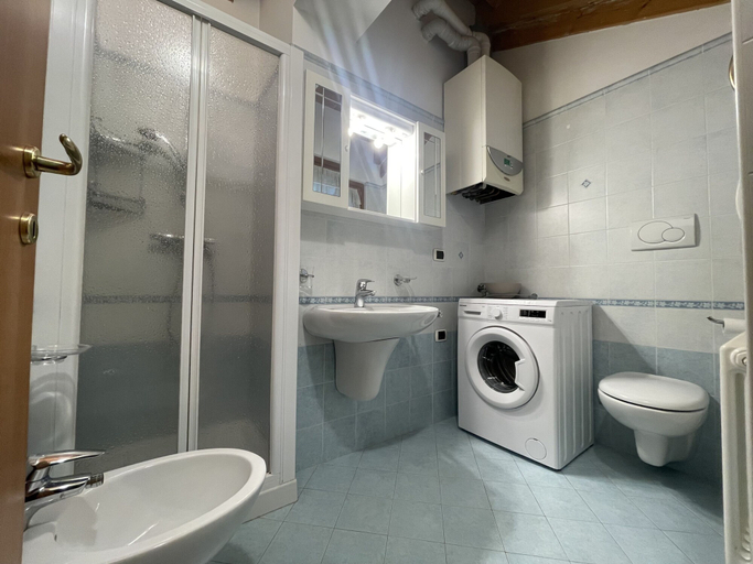 Room 5, 001-5 Residence Valentino 5, Trento