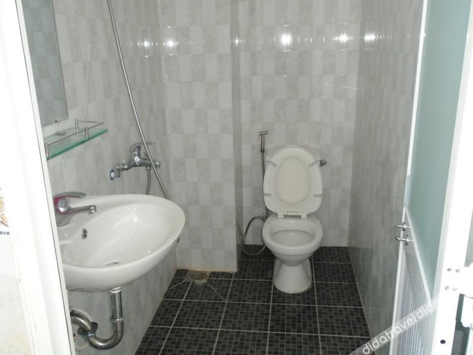 Bathroom 3, Hoang Linh Hotel, Vũng Tàu
