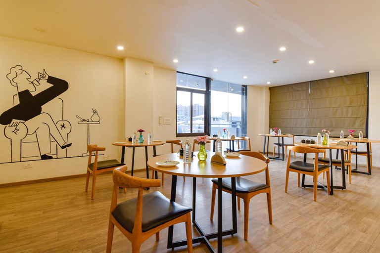 Food & Drinks 4, NY Square, Ahmadabad