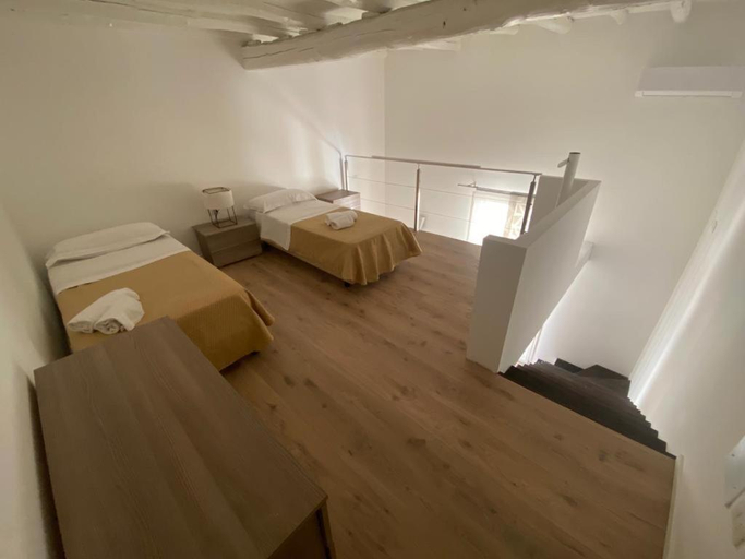 Others 2, Prince Suite Palermo, Palermo