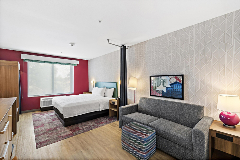 Bedroom 3, Home2 Suites by Hilton Riverside Downtown Convention Center, Riverside