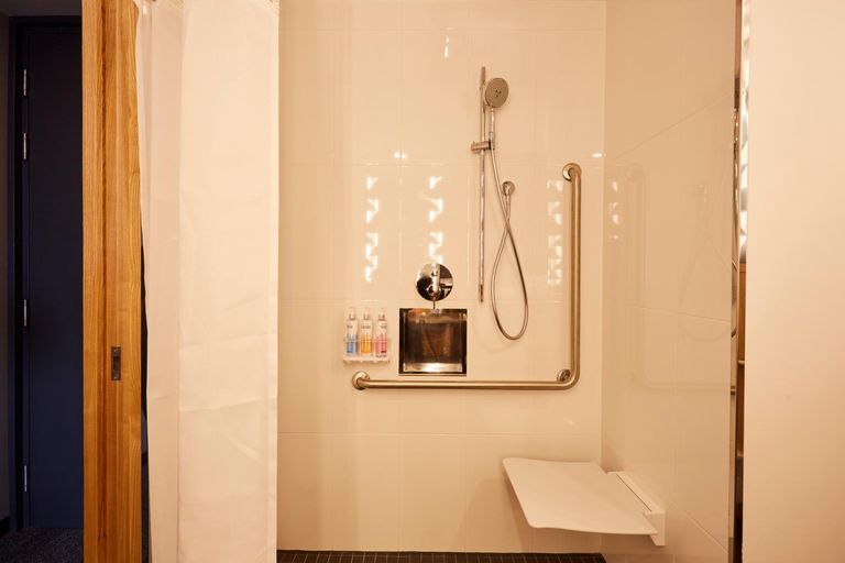 Bathroom 5, Alt Hotel St. John's, Division No. 1
