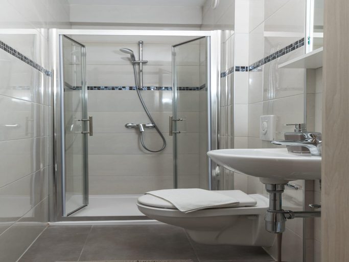 Bathroom 3, Begovic Guest House - One-Bedroom Apartment EKV, Dubrovnik