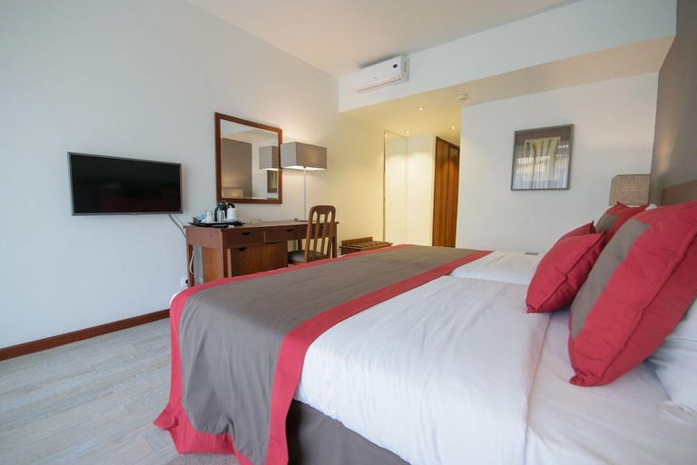 Bedroom 2, Oasis Praiamar, Praia