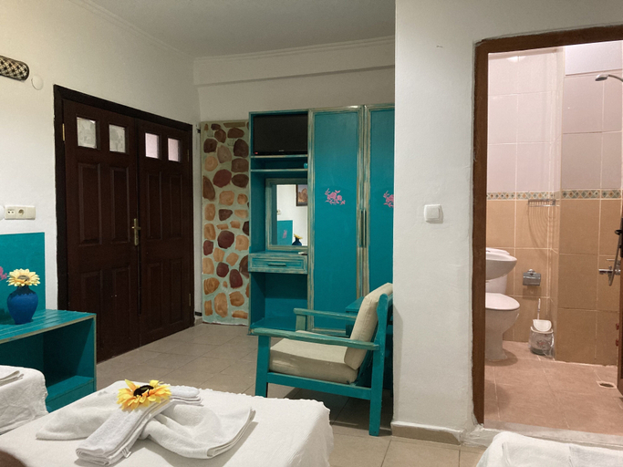 Bathroom 5, Can Hotel, Bodrum