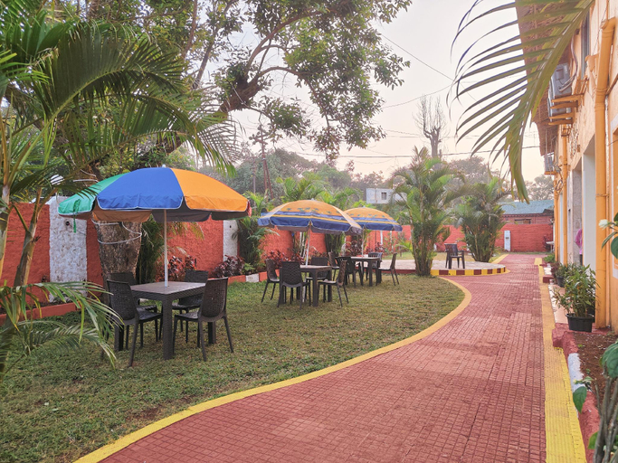 Others 4, HOTEL SATKAR, Satara