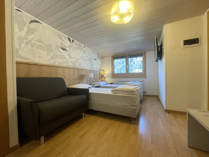 Room 2, 010 Trilocale Quadrifoglio Pinzolo, Trento