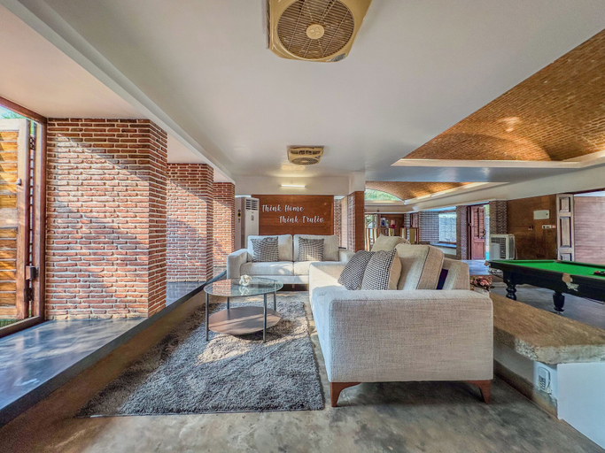 Lobby, Truliv Bougan Villa, Viluppuram