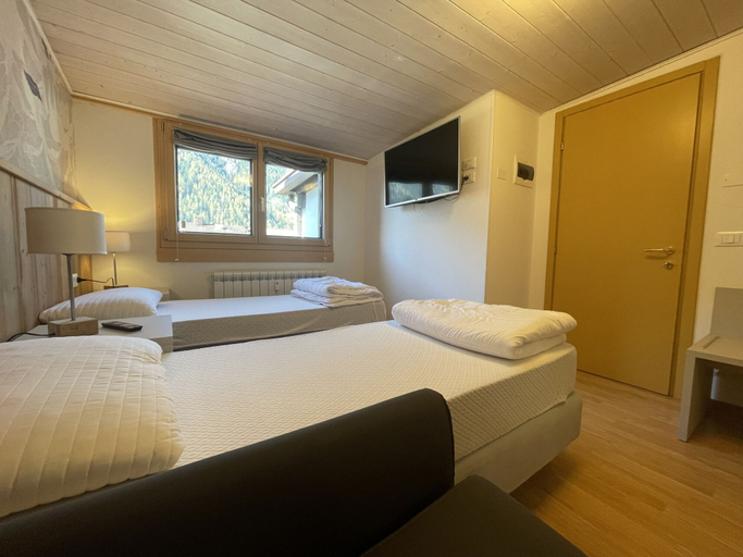Room 4, 010 Trilocale Quadrifoglio Pinzolo, Trento